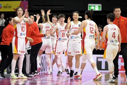 Wu Tongtong: The sisters are great. Congratulations to everyone for returning to the top of Asia. Always believe in China’s women’s basketball