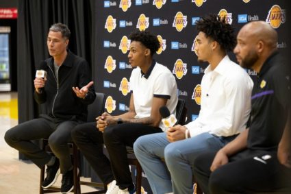 Pelinka: defense and rebounding are the keys to winning the championship. Our goal has always been the 18th champion flag.