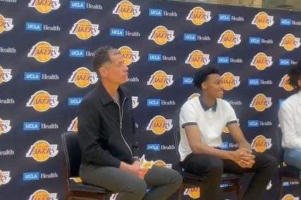 Lewis talks about joining the Lakers: my friends are all saying that you are going to play with LeBlanc