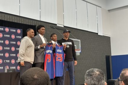 Piston No. 5 show Osar-Thompson will wear No. 9 jersey No. 25 show Sasser wear No. 25 jersey