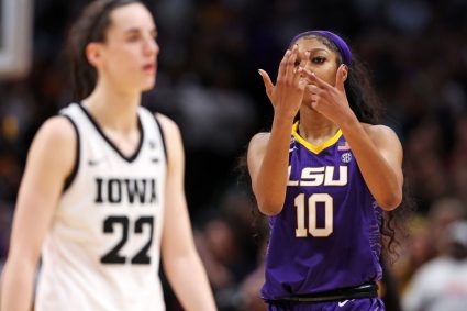 NCAA women’s basketball will introduce a blow penalty for the fake fall: The first fake fall will be warned and will eat skills