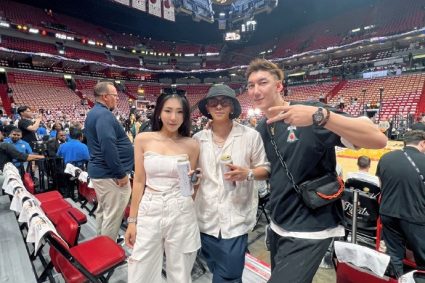 Trendy menKe lanbai came to the American Airlines Center stadium to watch NBA finals G4